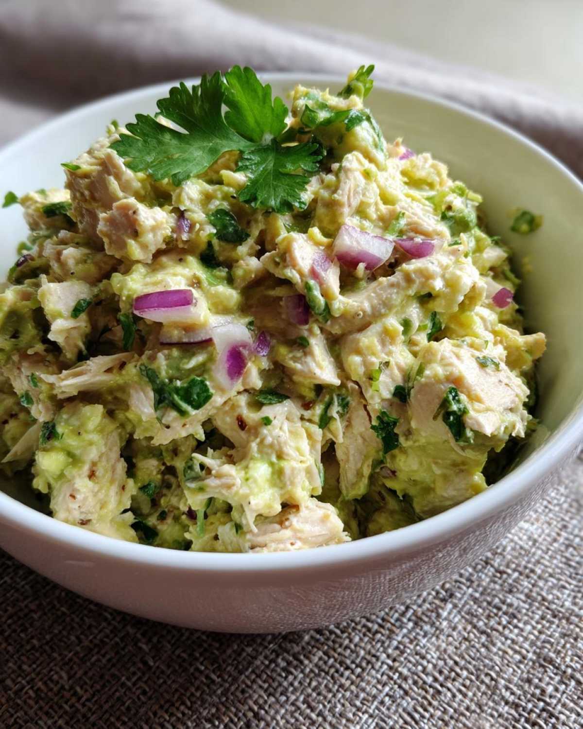Avocado tuna salad - detail 1