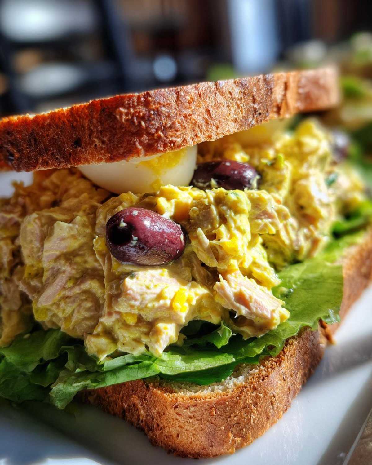 Classic tuna salad - detail 1