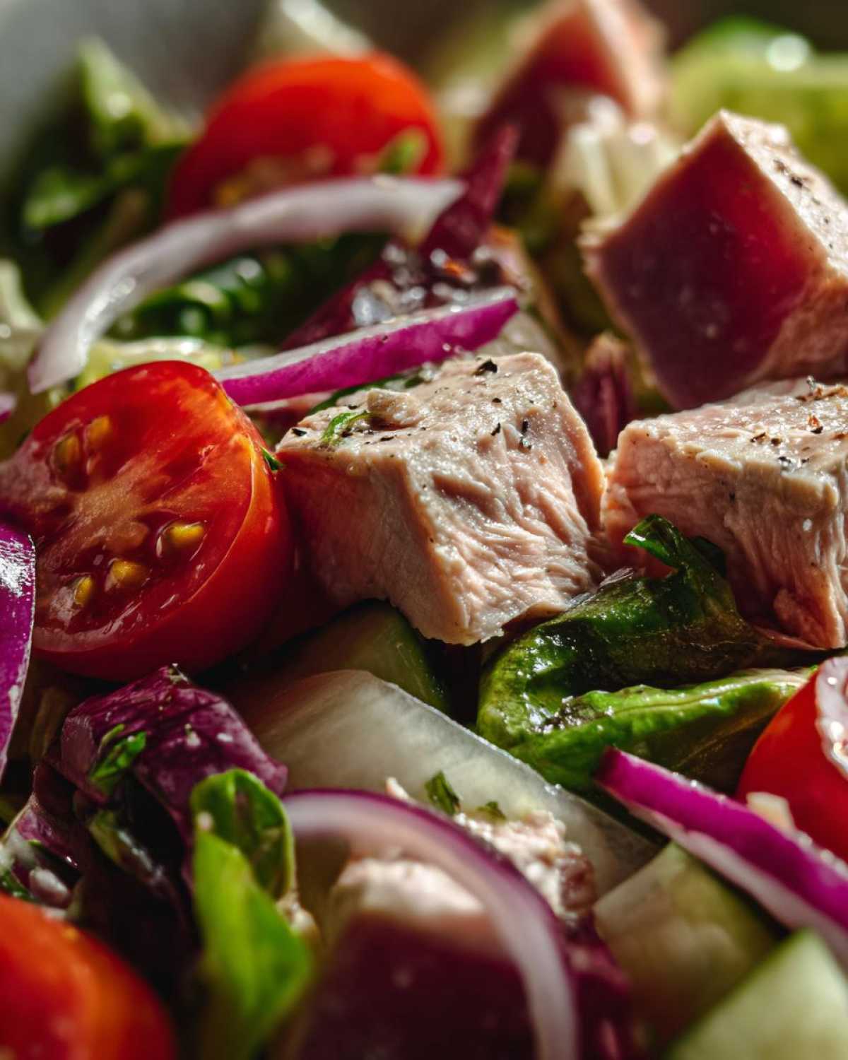 Classic tuna salad - detail 2