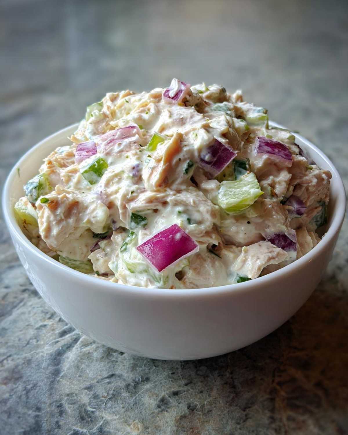 Greek yogurt tuna salad - detail 4