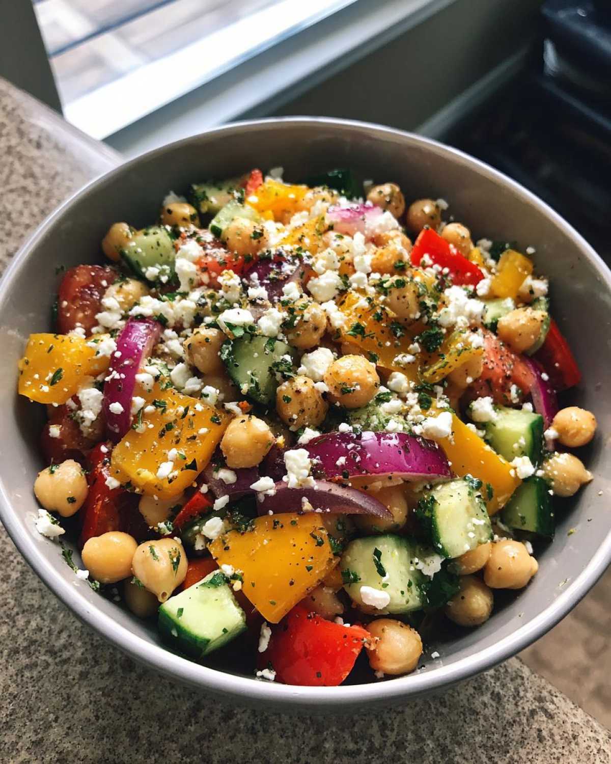 Mediterranean Chickpea Salad (No-Cook Dinner) - detail 2