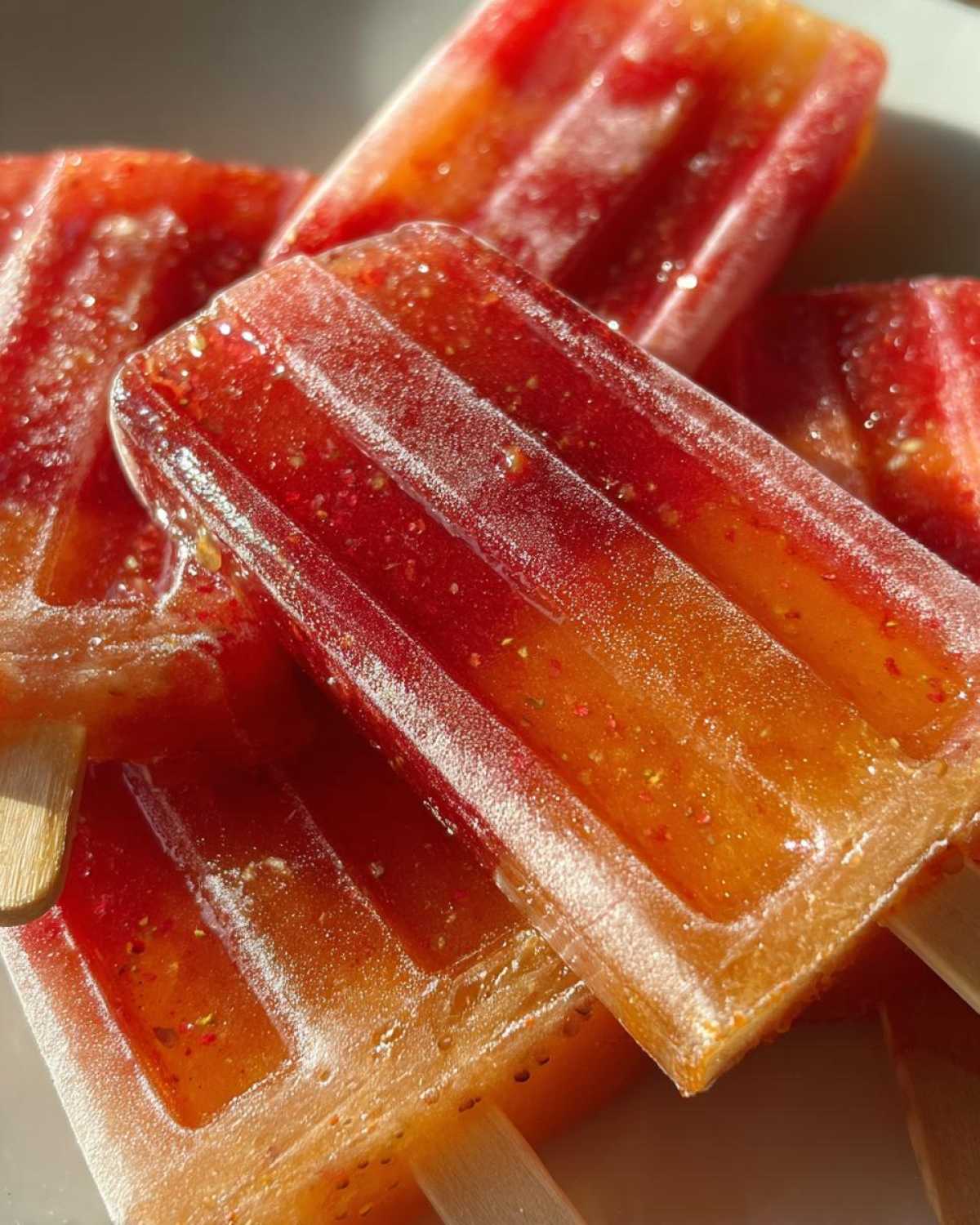 Strawberry Mango Popsicles (Real Fruit) - detail 1