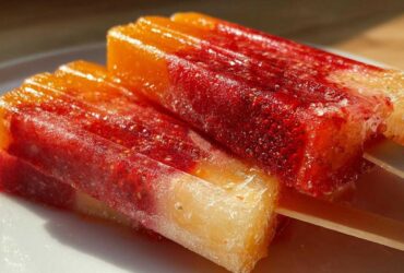 Strawberry Mango Popsicles (Real Fruit)