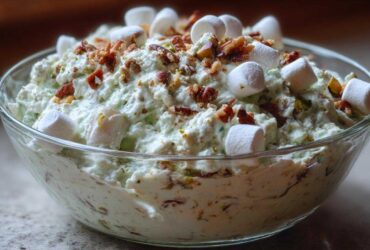 Vintage Watergate Salad (Pistachio Delight)