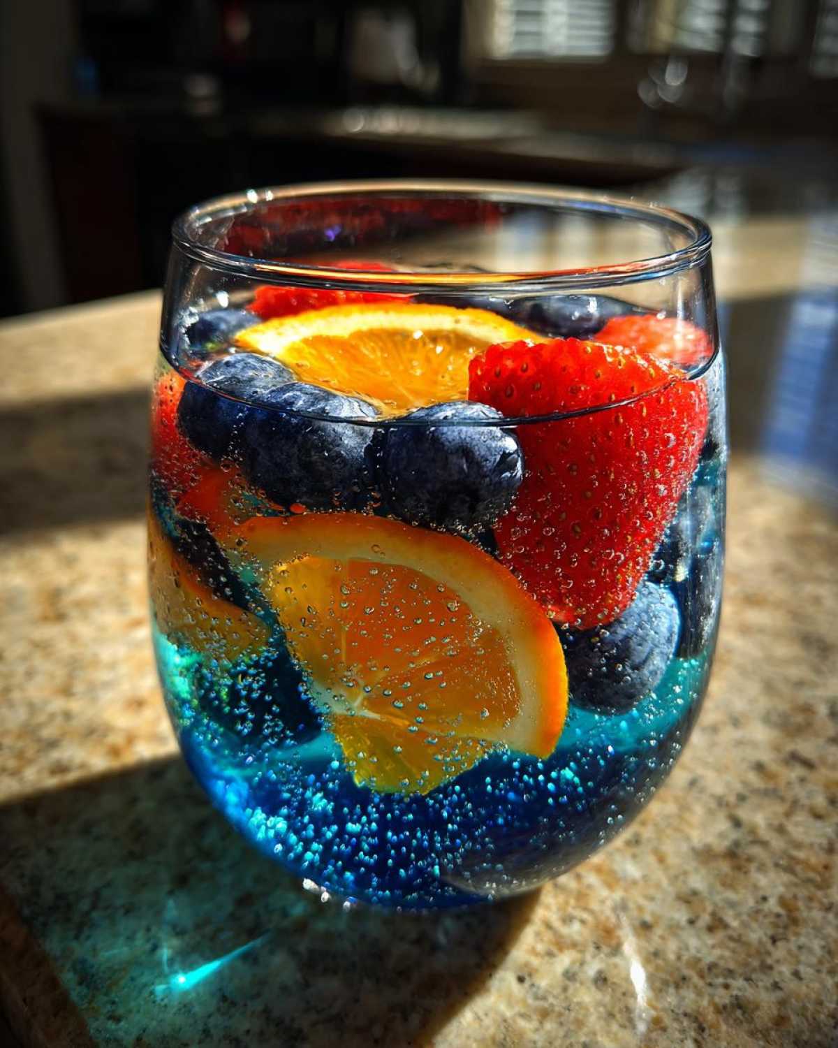 Pacific Blue Sangria - detail 2