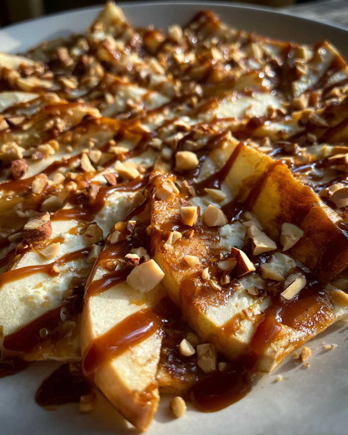 Apple Nachos with Caramel Drizzle and Nuts - detail 3