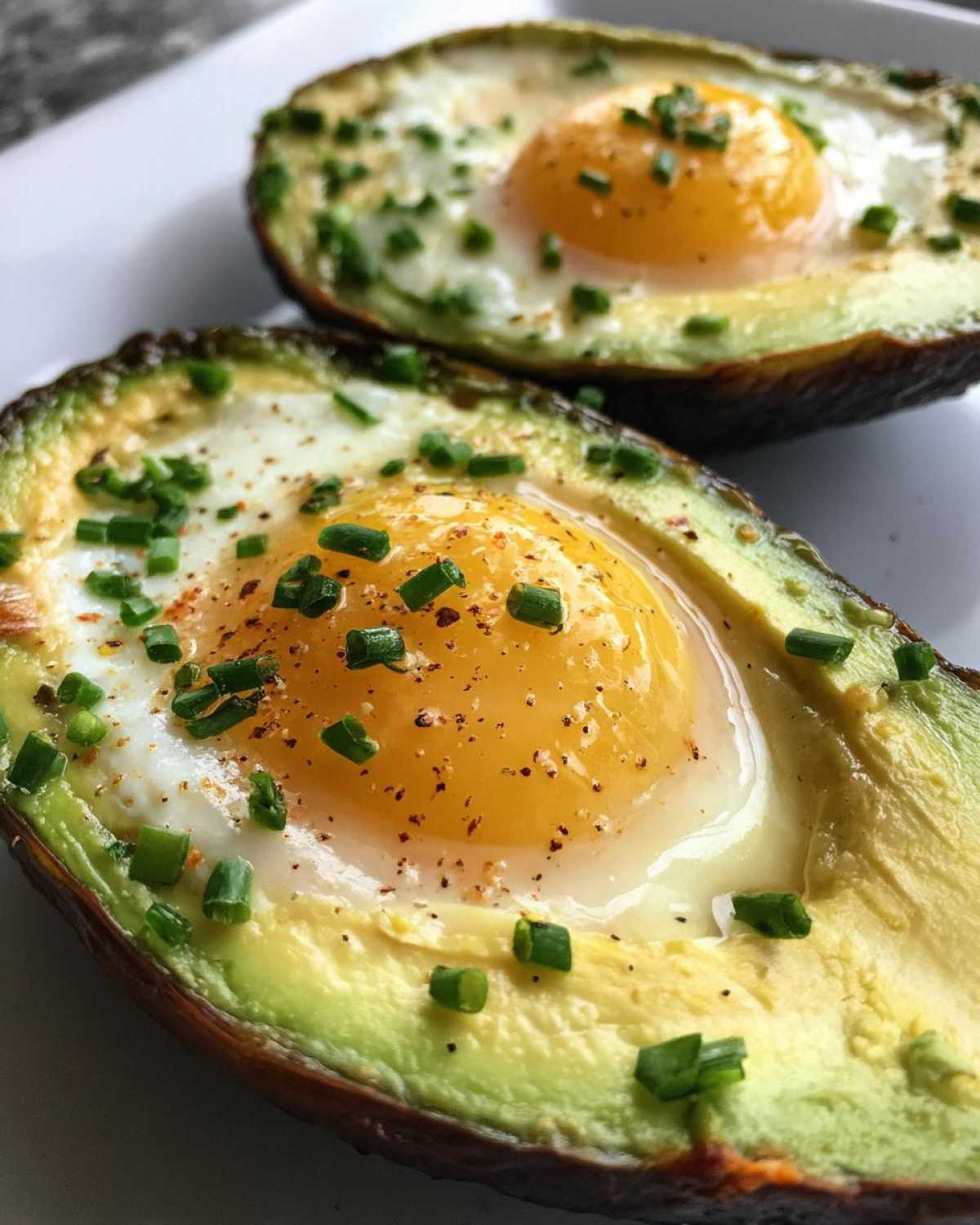 Baked Eggs in Avocado for a Low-Carb Breakfast - detail 4