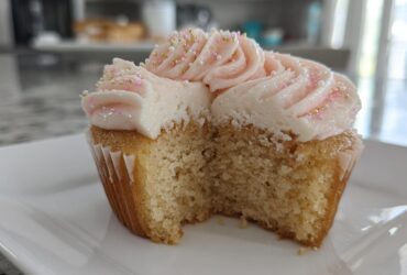 Champagne Cupcakes with Sparkling Frosting