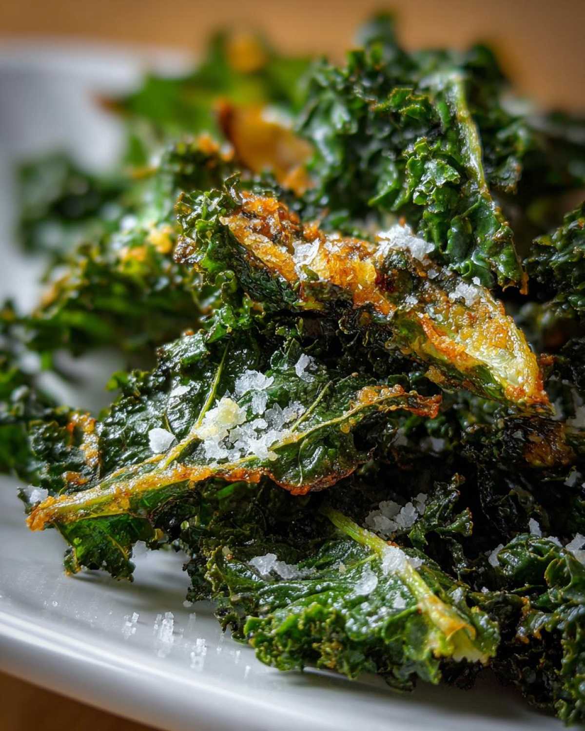 Garlic Parmesan Kale Chips That Actually Satisfy - detail 1