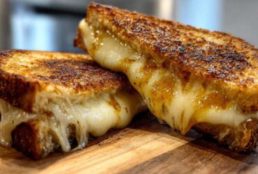 Grilled Cheese Sandwich with a Grown-Up Twist (Secret Ingredient!)