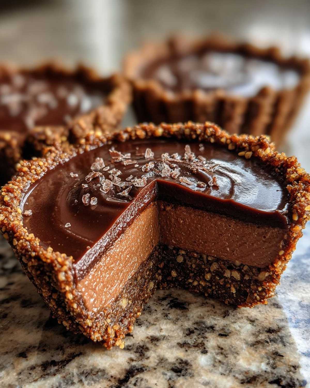 Mini Chocolate Mousse Cups with a Crunchy Crust - detail 2