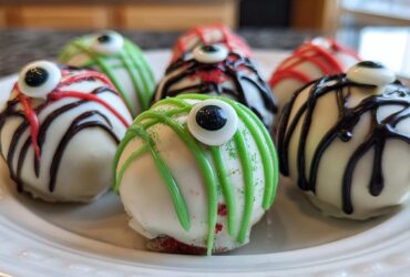 Monster Eyeball Oreo Truffles (Spooky & Easy)