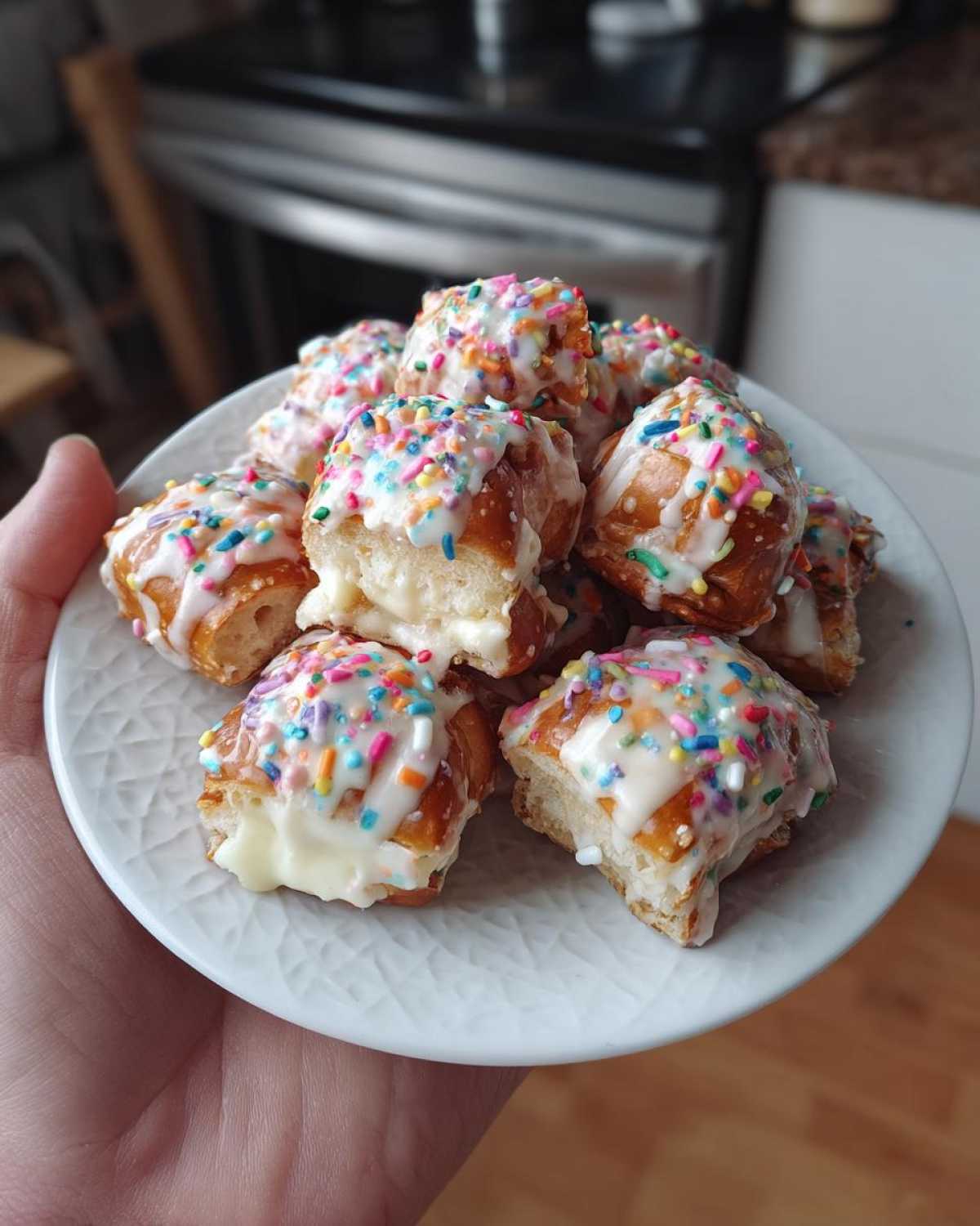 Yogurt Covered Pretzel Bites (Sweet & Salty Snack) - detail 1