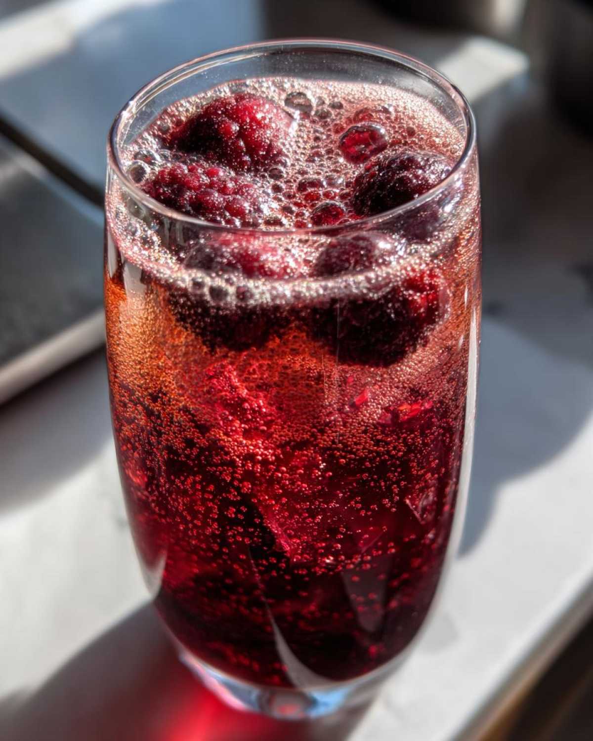 Berry Hibiscus Fizzy Water - detail 4