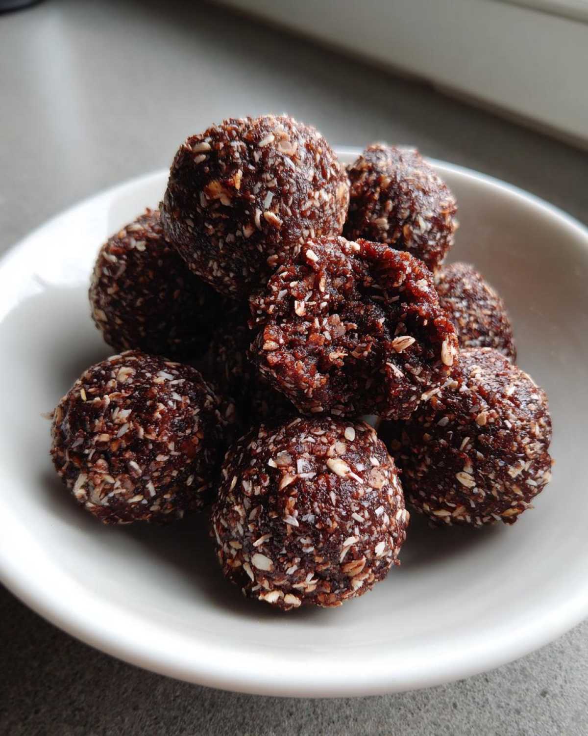 Crunchy Chocolate Coconut Bites - detail 3