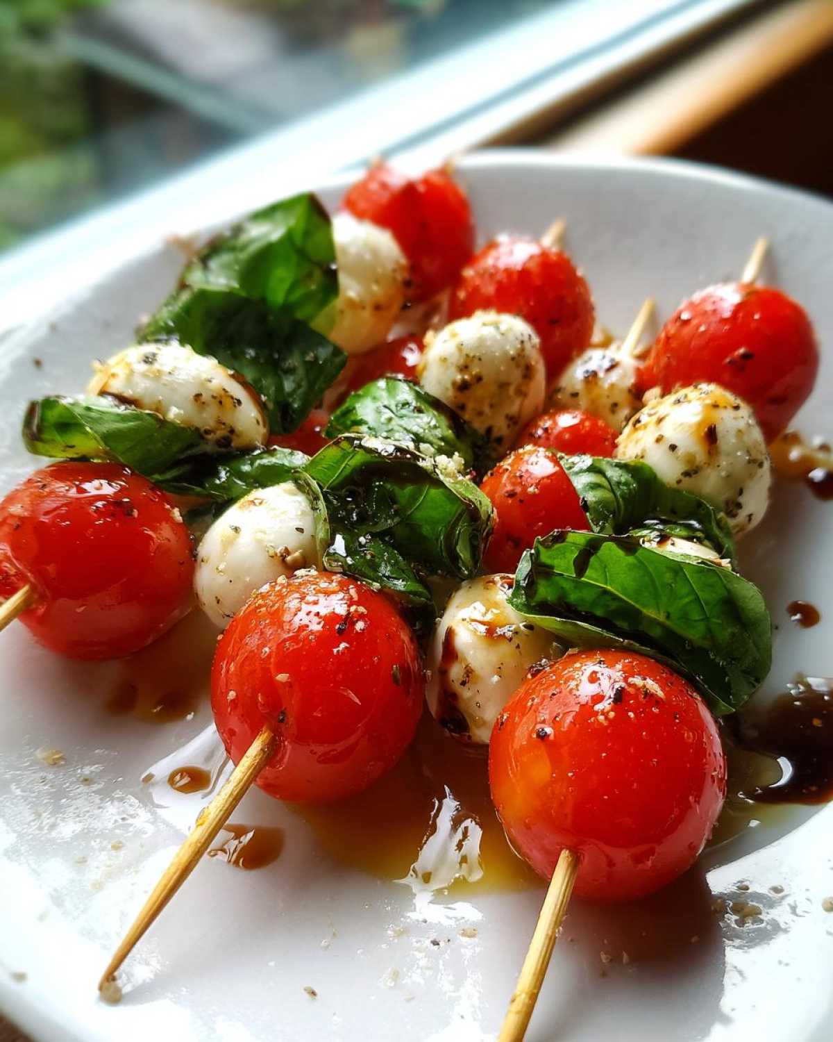 Mini Caprese Bites - detail 2