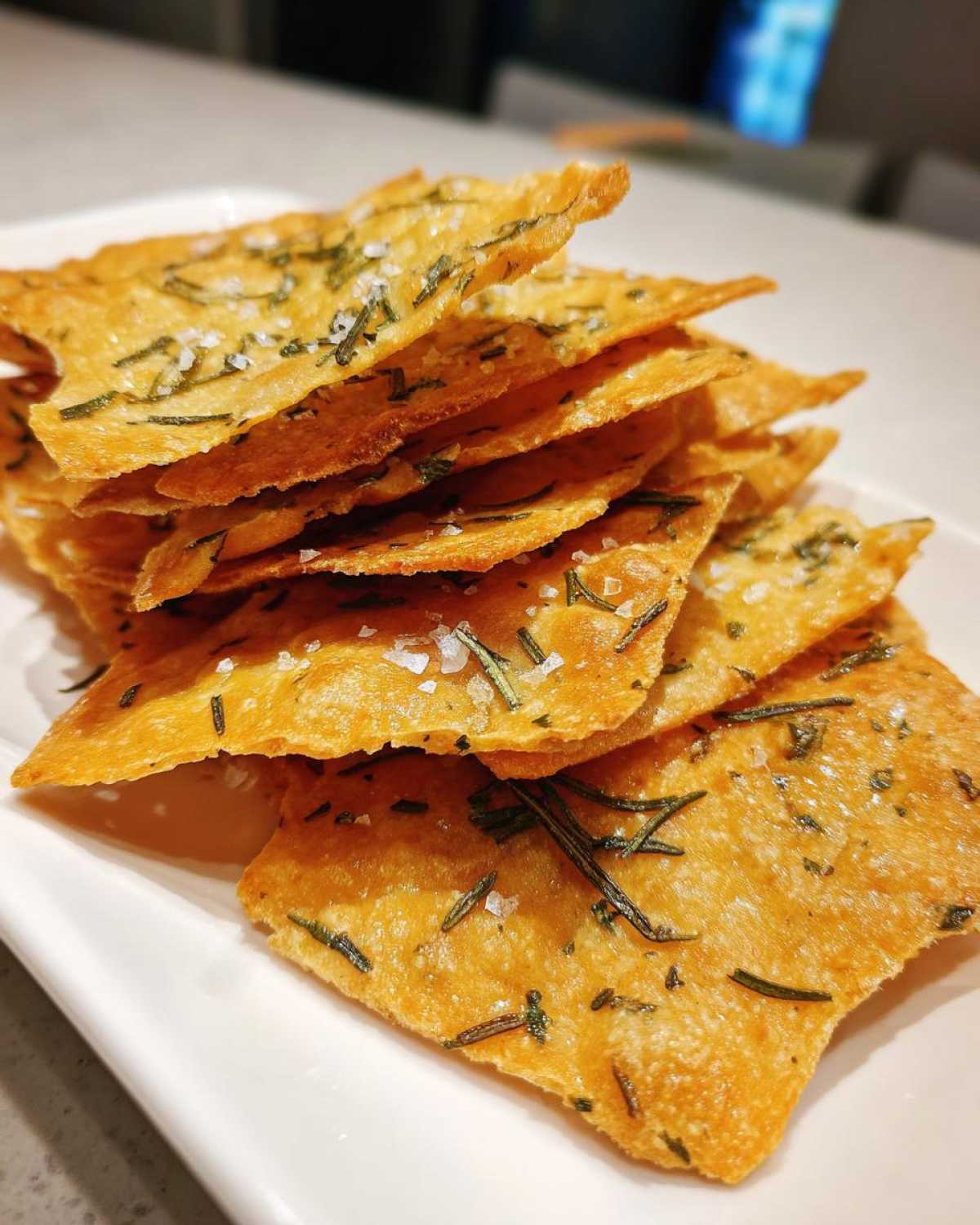 Rosemary Olive Oil Crackers - detail 3