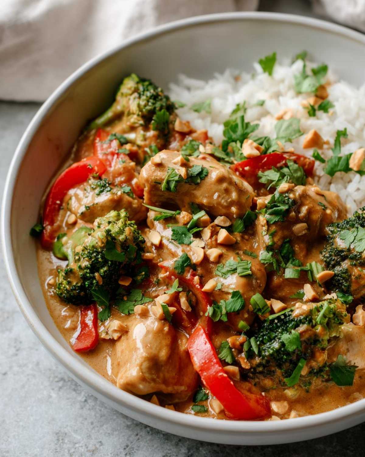 Thai Peanut Chicken One-Pot - detail 4