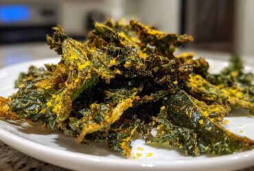Zesty Parmesan Kale Chips