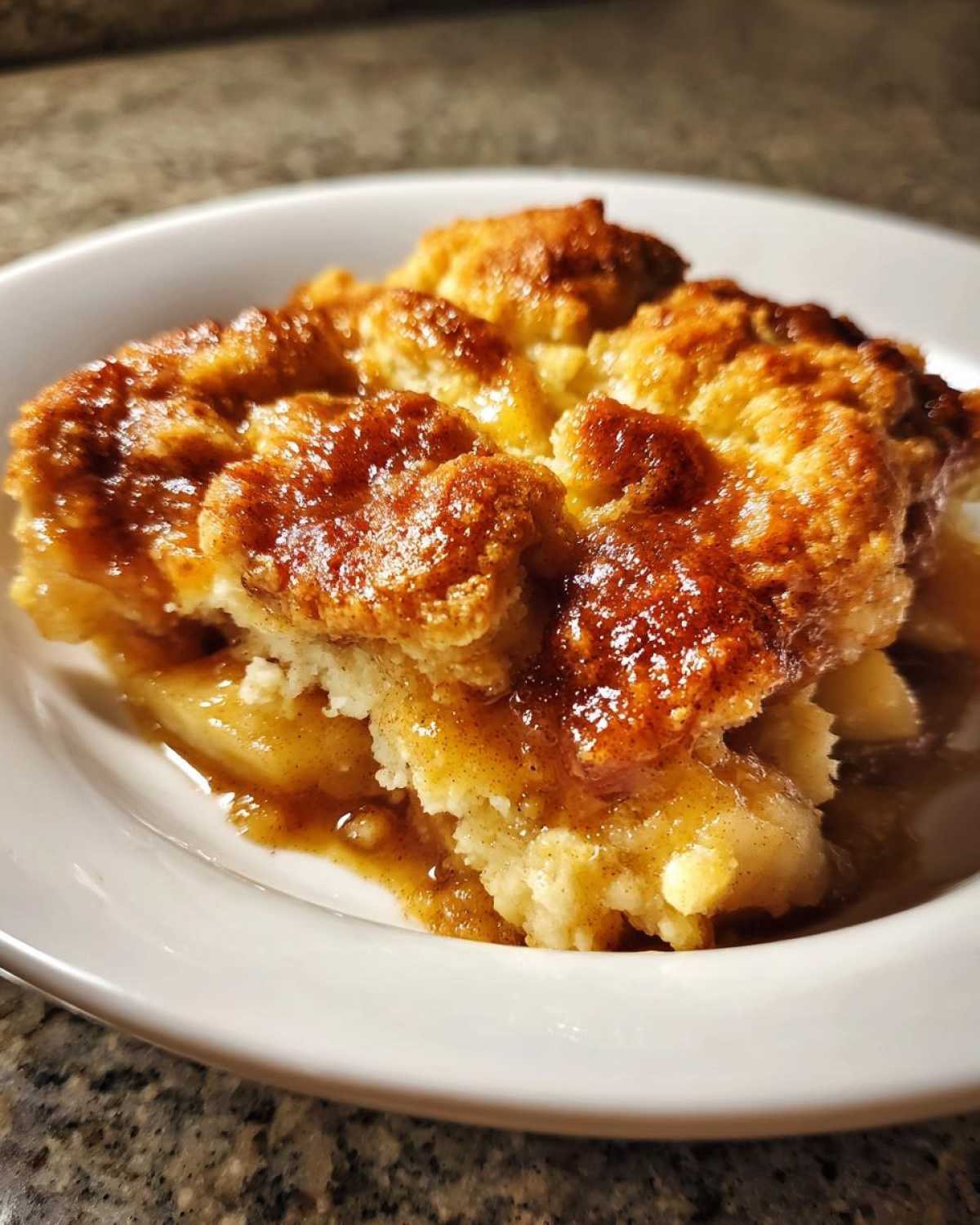 apple cobbler - detail 3