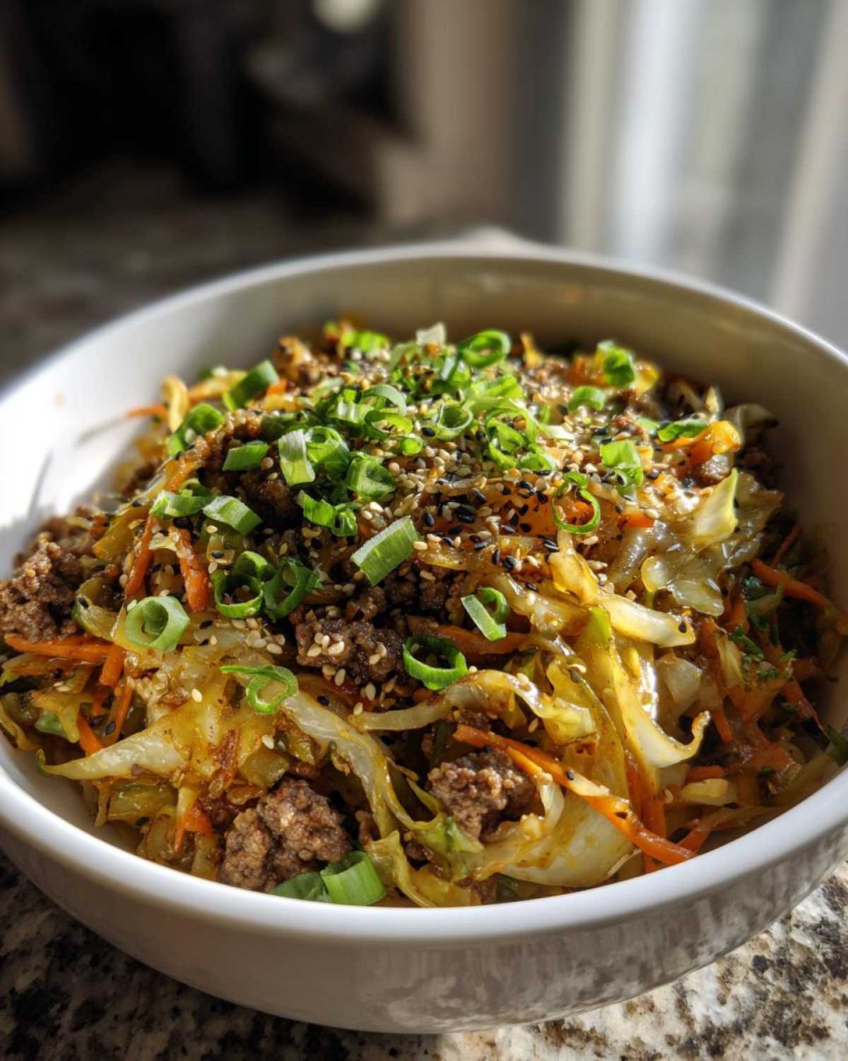 egg roll in a bowl - detail 1