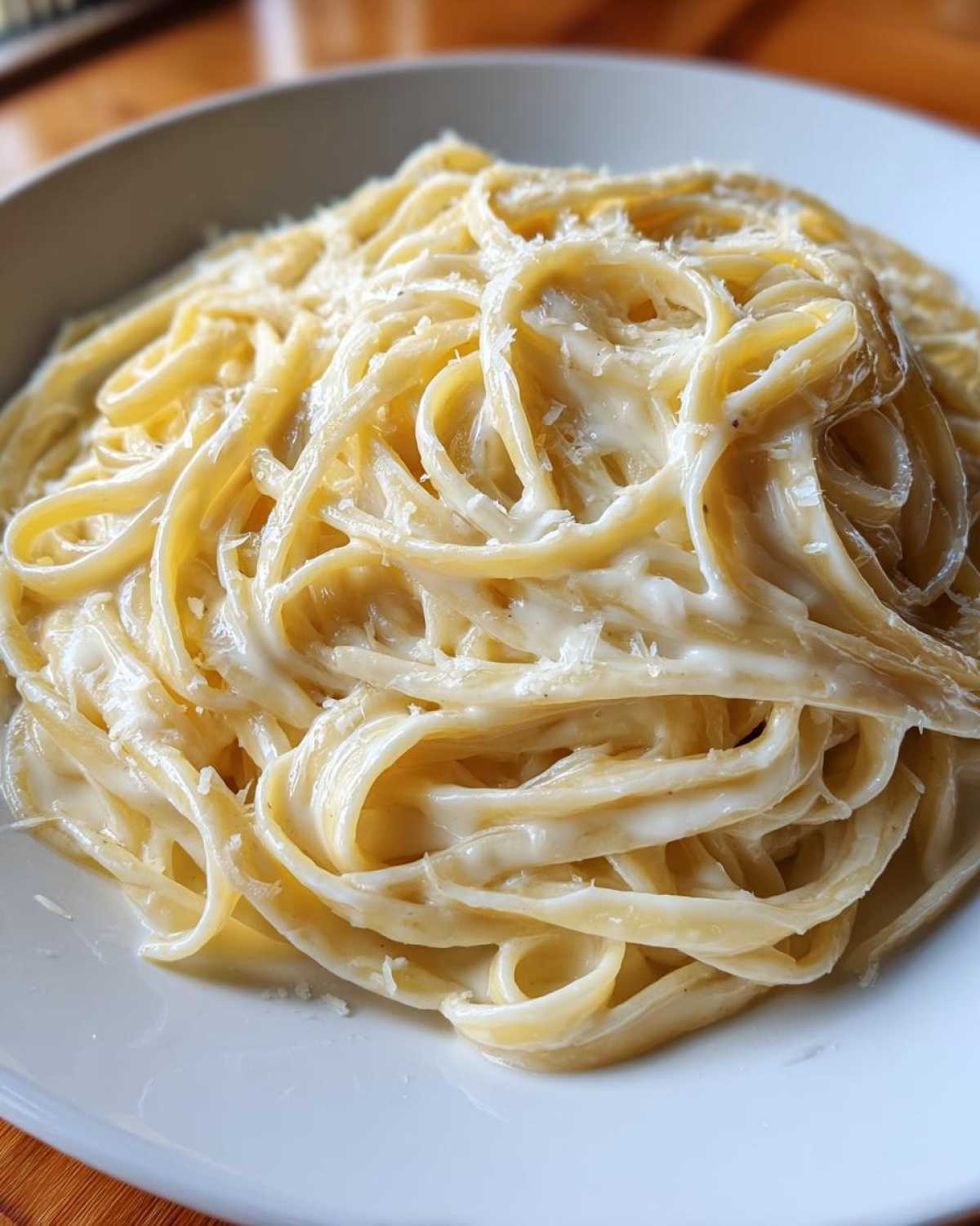 homemade alfredo sauce - detail 4