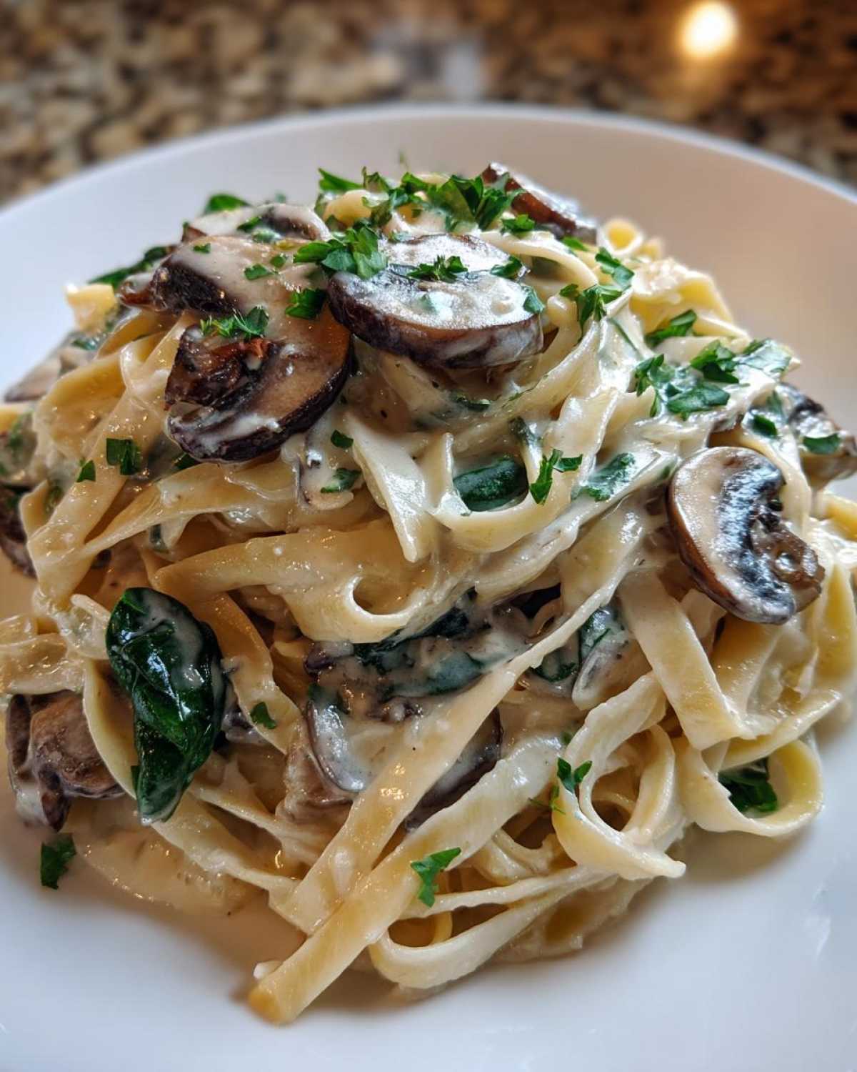 mushroom pasta - detail 2