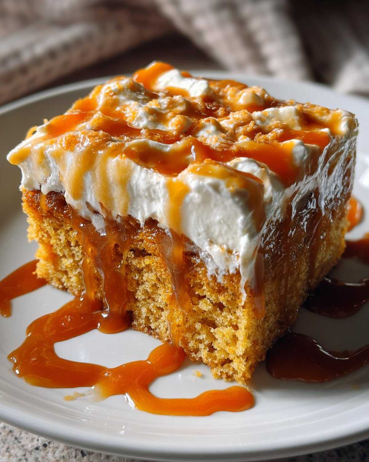 pumpkin poke cake - detail 2