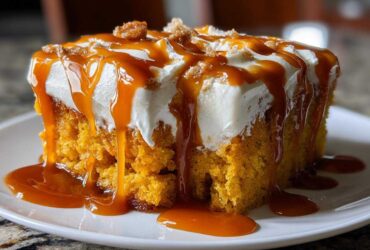 pumpkin poke cake